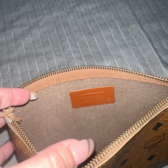 MCM clutch bag - Picture 3 of 6